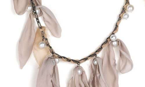 Lavin drop pearl chain necklace - inspiration for diy | ...love Maegan (https://www.flickr.com/photos/lovemaegan/) | Creative Commons