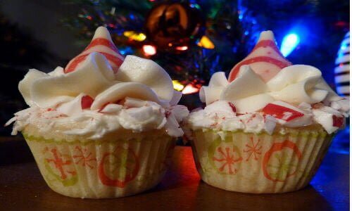 Peppermint Kiss Cupcakes by tawest64 (https://www.flickr.com/photos/tawest64/5312706886/) via Creative Commons